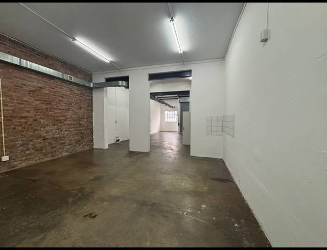 124M² WAREHOUSE TO LET IN MAITLAND